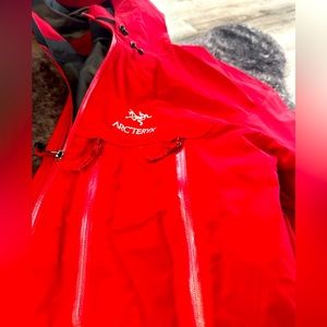 Men’s Arcteryx shell jacket